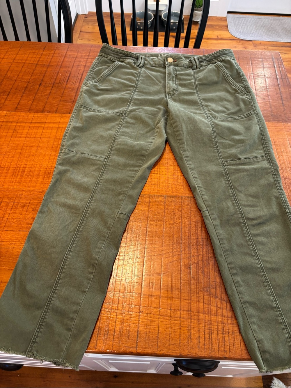 White House Black Market Olive Utility Cropped Pants